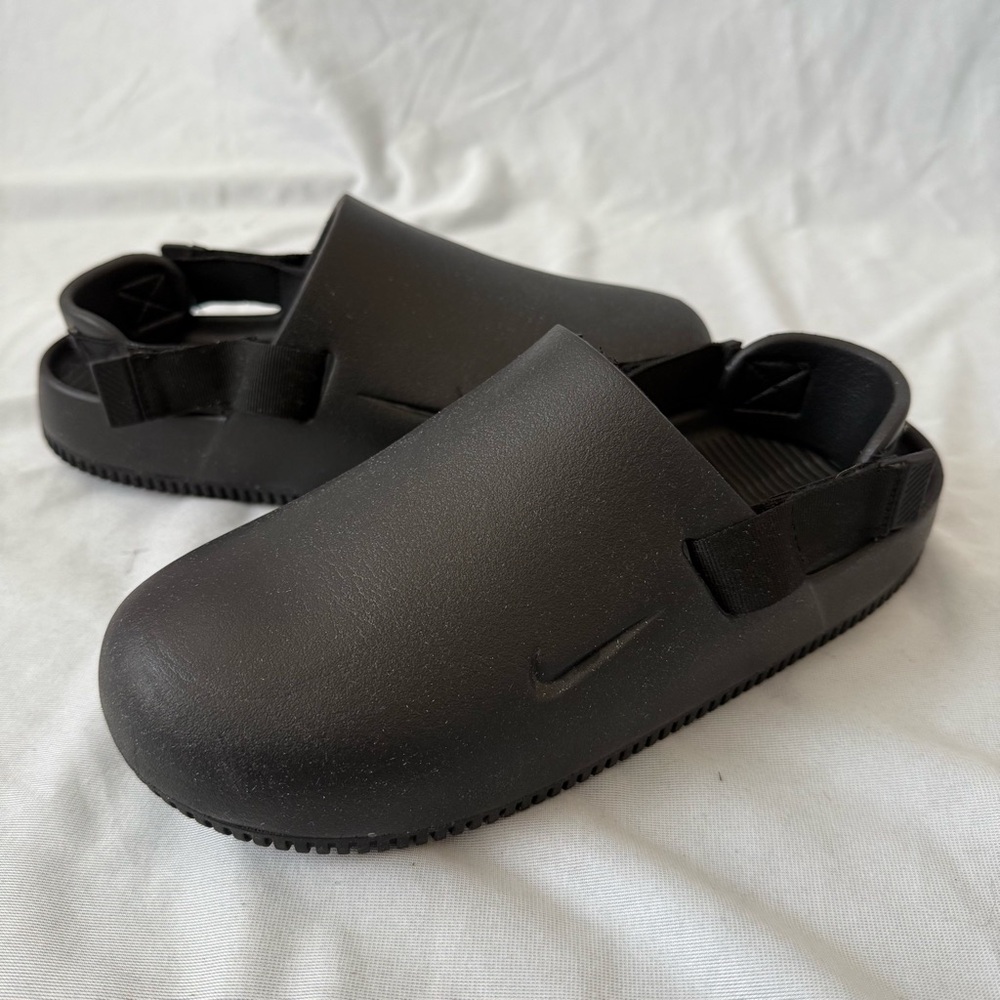Nike Calm Black Mules Sandals Women’s 9 Comfortable
